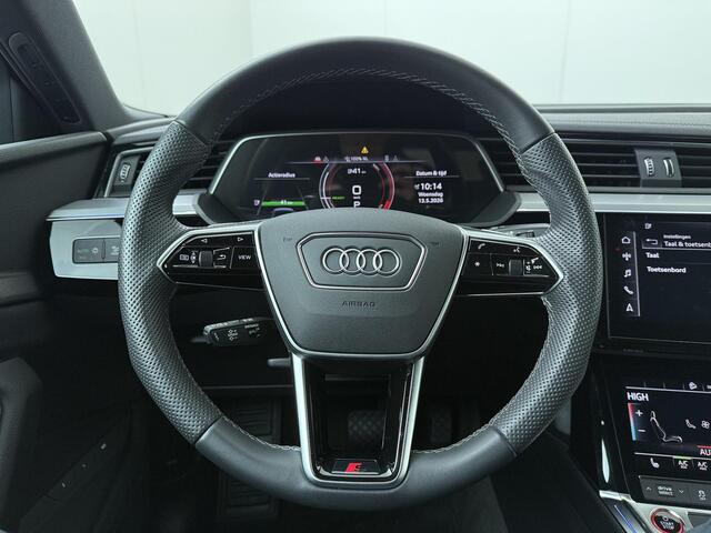 Audi e-tron Sportback S quattro 95 kWh | 503 PK | SoH 100% | Trekhaak | Panoramadak | Top View 360° | Head-up display | Luchtvering |