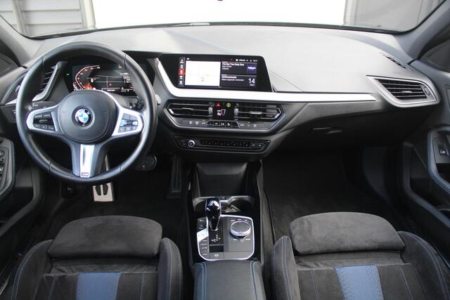BMW 1-SERIE 118i M-sport | Kuipstoelen | Dealer onderhouden