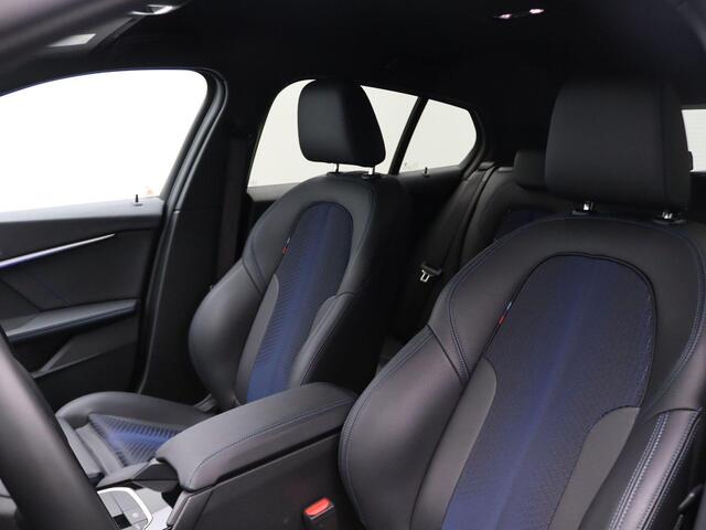 BMW 1-SERIE 5-deurs 118i M Sportpakket | Premium Pack | Comfort Access | Parking Assistant | 19''