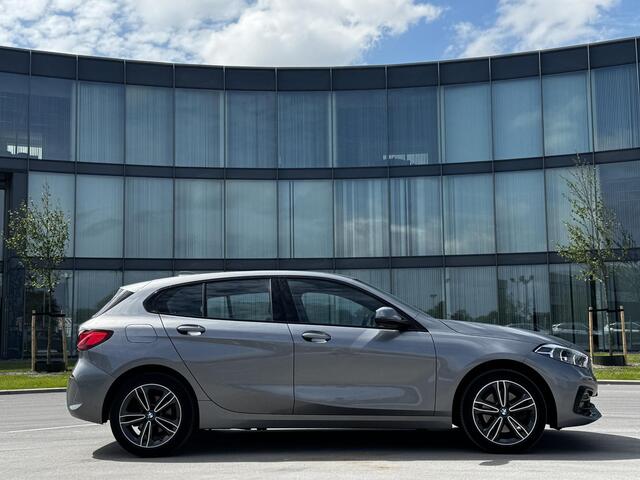 BMW 1-SERIE 118i Introduction Edition