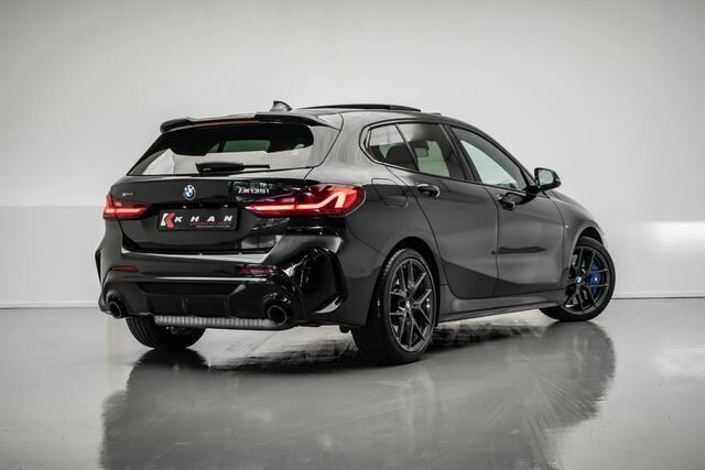 BMW 1-SERIE M135i xDrive Executive |Pano|HUD|H&K|Virtual|Dodehoek|