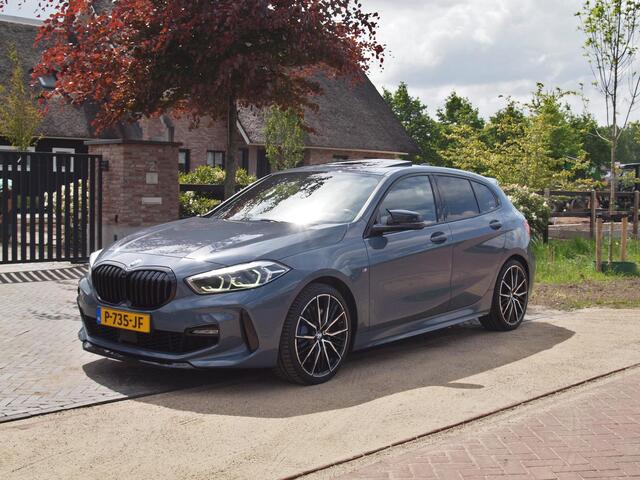 BMW 1-SERIE 120i Business Edition | Panoramadak | Camera | Apple Carplay | M-pakket | Schaalstoelen |