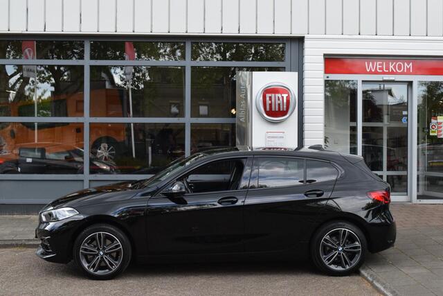 BMW 1-SERIE 116i|Orig.NL|17"|Sportstoel|Led|Digitaal|Carplay|