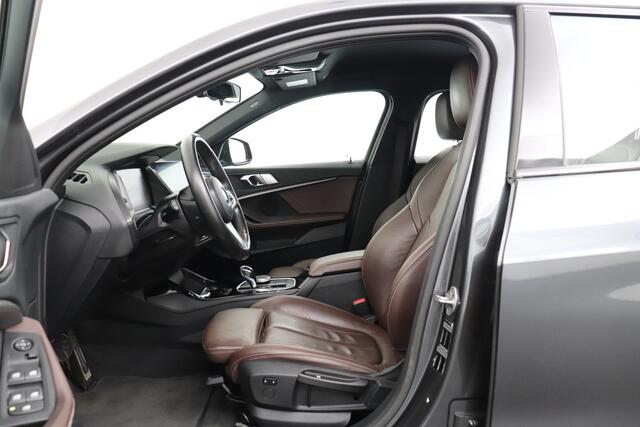 BMW 1-SERIE 120i 2.0 179 PK Aut. M-Sport Leder-Sportstoelen 17 'LMV Trekhaak