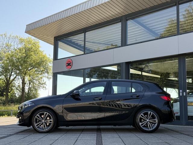 BMW 1-SERIE 116d Executive Ed. | Navi | Apple Carplay | Trekhaak |