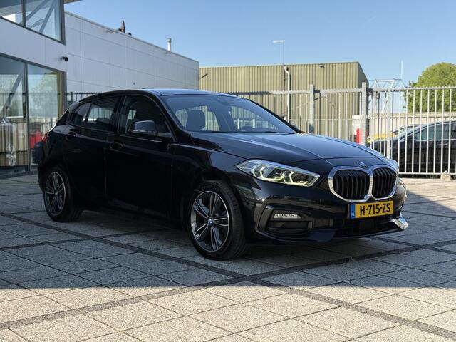 BMW 1-SERIE 116d Executive Ed. | Navi | Apple Carplay | Trekhaak |