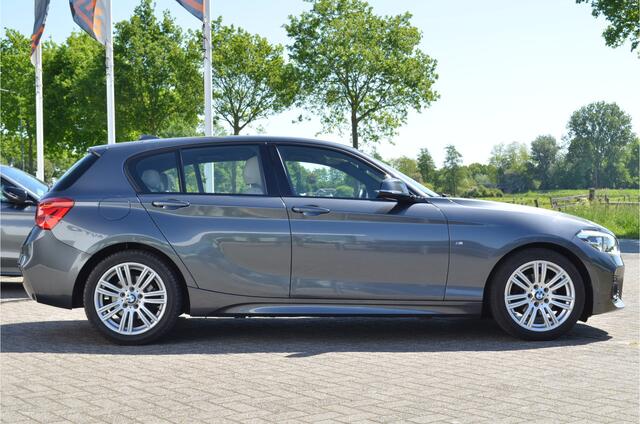 BMW 1-SERIE 118d M-Sport High Executive NL auto | Leer | Groot navi | Stoelverwarming | Trekhaak afneembaar | LED koplampen