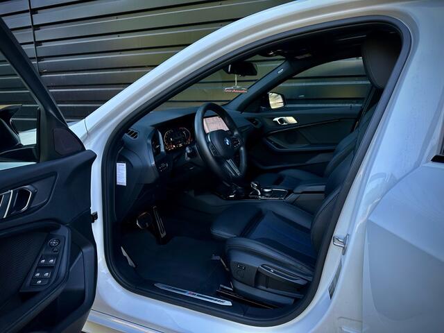 BMW 1-SERIE 118i M-PERFORMANCE PANO|HiFi|CAMERA|SFEER