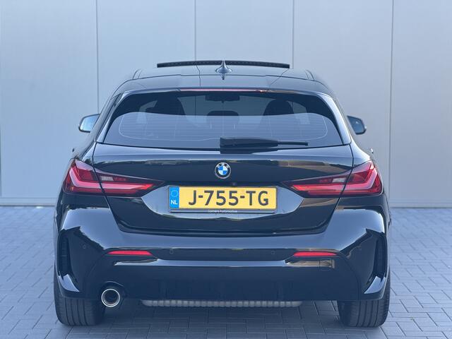 BMW 1-SERIE 118i M Sport Shadow High Executive | Panorama | 18" | M Seats | Camera