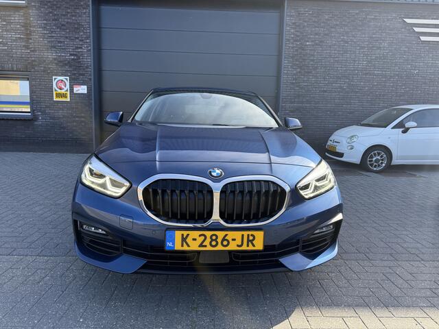 BMW 1-SERIE 116i Executive Edition | 1E EIGENAAR | 12MND GARANTIE | AUTOMAAT | DAB | CARPLAY | LED | NAVI | LMV |