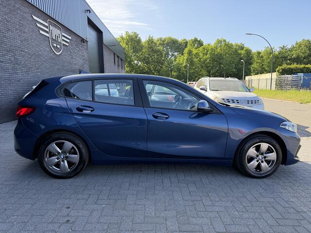 BMW 1-SERIE 116i Executive Edition | 1E EIGENAAR | 12MND GARANTIE | AUTOMAAT | DAB | CARPLAY | LED | NAVI | LMV |
