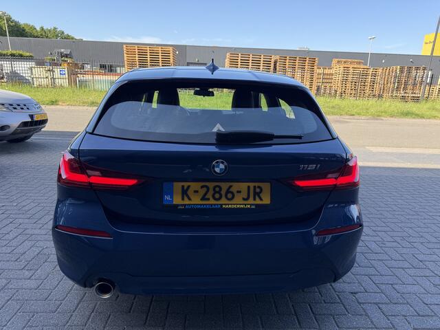 BMW 1-SERIE 116i Executive Edition | 1E EIGENAAR | 12MND GARANTIE | AUTOMAAT | DAB | CARPLAY | LED | NAVI | LMV |