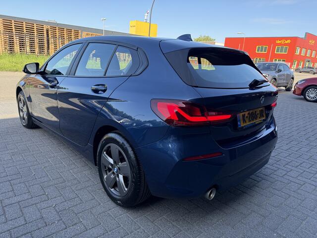 BMW 1-SERIE 116i Executive Edition | 1E EIGENAAR | 12MND GARANTIE | AUTOMAAT | DAB | CARPLAY | LED | NAVI | LMV |
