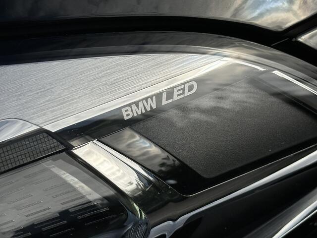 BMW 1-SERIE M135i xDrive Pano-Dak | Adapt. Cruise | M-Performance | Cobra verlaagd