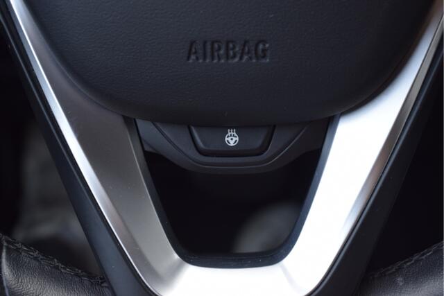 BMW 1-SERIE 118i Business Edition Virtual cockpit, Afn. Trekhaak, Cruise, Carplay, PDC, NAP