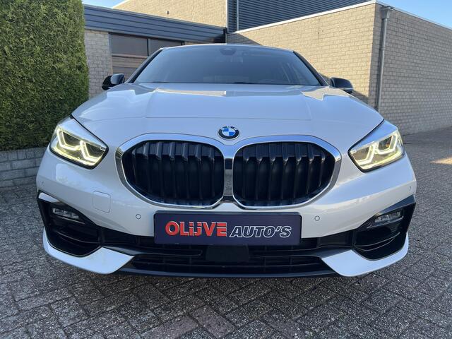 BMW 1-SERIE 118i Sport Line