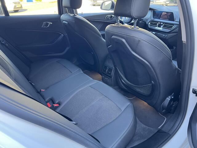 BMW 1-SERIE 118i Sport Line