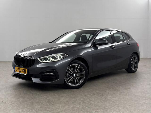 BMW 1-SERIE 118i M Sport LED Camera Carplay Sfeerverl. Trekhaak Virtual Navi Clima Cruise 17"LMV PDC