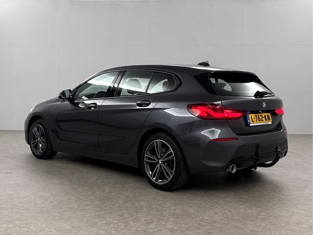 BMW 1-SERIE 118i M Sport LED Camera Carplay Sfeerverl. Trekhaak Virtual Navi Clima Cruise 17"LMV PDC