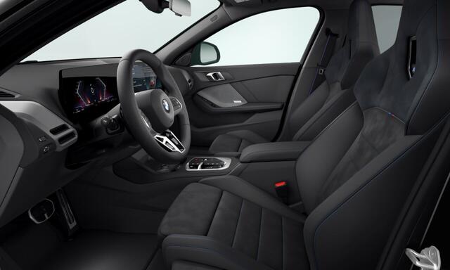 BMW 1-SERIE 123 xDrive | 18 Inch | M-sportpakket Pro | Panoramadak | Premium Pack