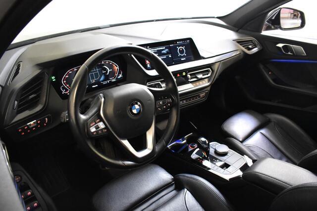 BMW 1-SERIE 118IA AUT. BUSINESS EDITION PLUS LEDER/NAVI/CARPLAY