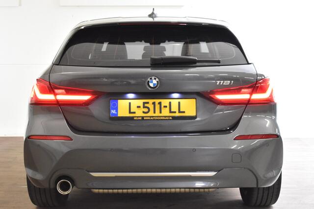 BMW 1-SERIE 118IA AUT. BUSINESS EDITION PLUS LEDER/NAVI/CARPLAY