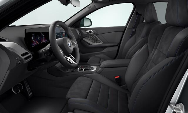 BMW 1-SERIE 120 | 19 Inch | M-Sportpakket Pro | Premium Pack | Panoramadak