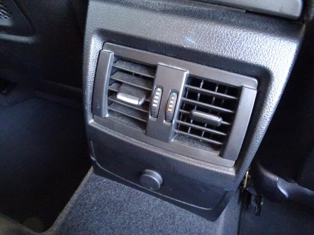 BMW 1-SERIE 120i Sport-Line Sportstoelen ECC Airco Navigatie 16"LM Velgen