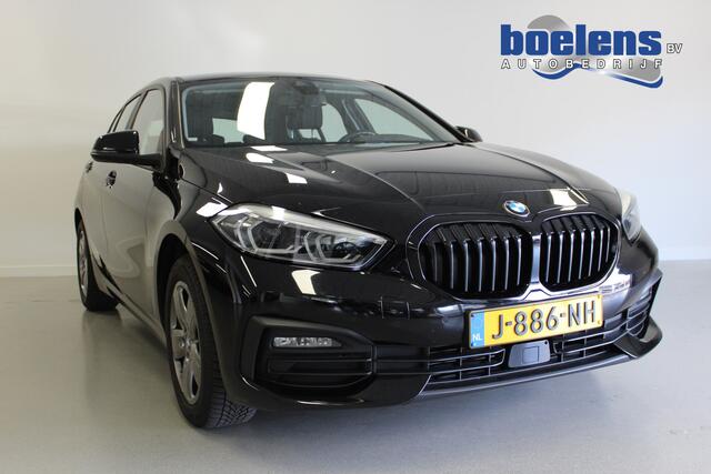 BMW 1-SERIE 116d Executive Edition | ACC | CARPLAY | CLIMA | PDC-V/A | NAVIGATIE | LED | DAB-RADIO | M-TIMER! |