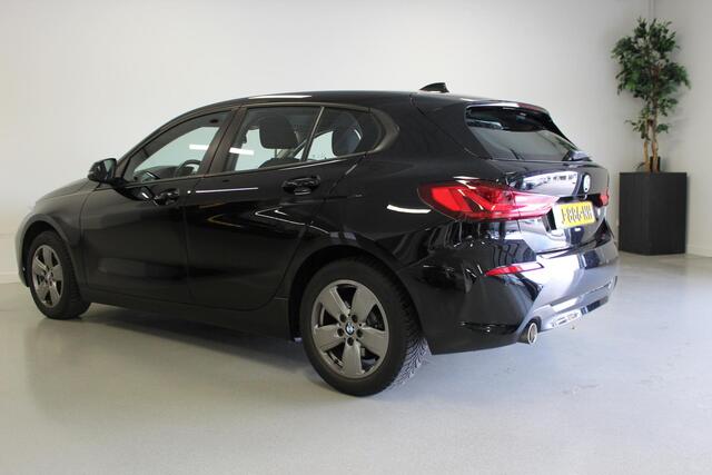 BMW 1-SERIE 116d Executive Edition | ACC | CARPLAY | CLIMA | PDC-V/A | NAVIGATIE | LED | DAB-RADIO | M-TIMER! |