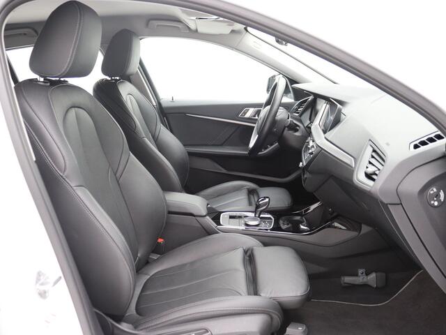 BMW 1-SERIE 118i High Executive EditionSport Leder Int., Camera /Navi.
