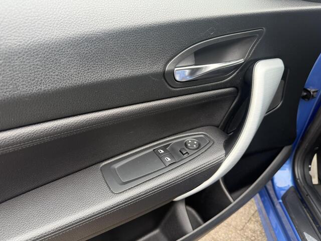 BMW 1-SERIE 118i M-Sport Led Verlichting l Leder