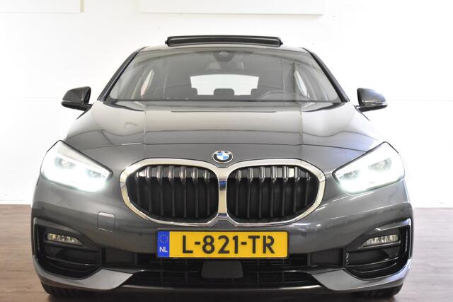 BMW 1-SERIE 118IA AUT. BUSINESS EDITION CAMERA/CARPLAY/PANORAMADAK