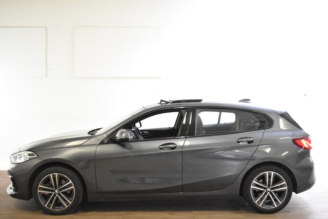 BMW 1-SERIE 118IA AUT. BUSINESS EDITION CAMERA/CARPLAY/PANORAMADAK