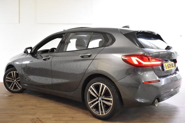 BMW 1-SERIE 118IA AUT. BUSINESS EDITION CAMERA/CARPLAY/PANORAMADAK