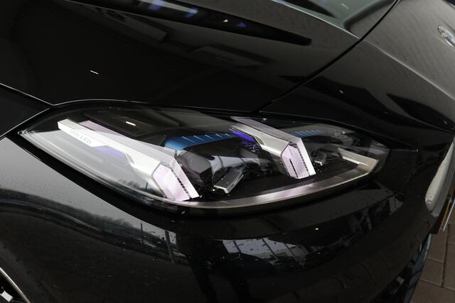 BMW 1-SERIE 5-deurs 120 M Sportpakket | Premium Pack | Harman-Kardon | Stoelverwarming