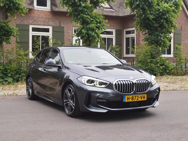 BMW 1-SERIE 118i High Executive Edition | M-pakket | Camera | Apple Carplay | Harman Kardon | Automaat |