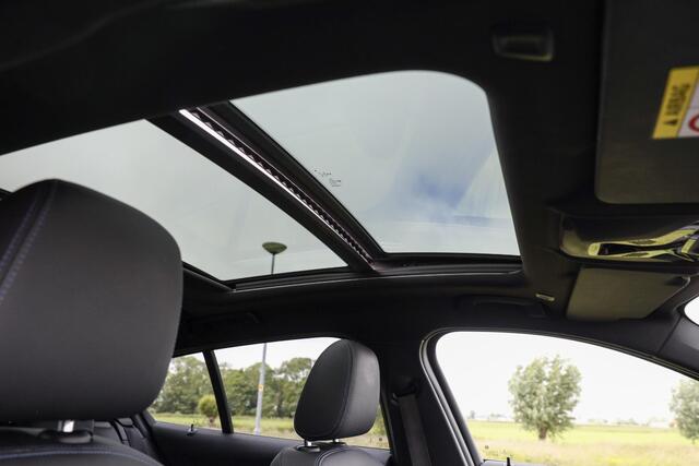 BMW 1-SERIE 118i Aut-7 M-Sport ? Pano ? LED ? Sfeer