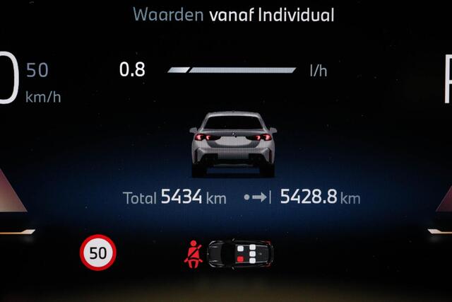BMW 1-SERIE 120 M-Sport | INNOVATION / M SPORT PRO- PACK | HEAD UP | 360 CAMERA | 19"