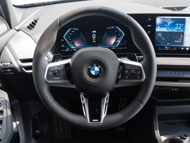 BMW 1-SERIE 120 | M Sportpakket Pro | Premium Pack | Verwarmd Stuurwiel | Comfort Access | Achteruitrijcamera | Stoelverwarming | Harman-Kardon