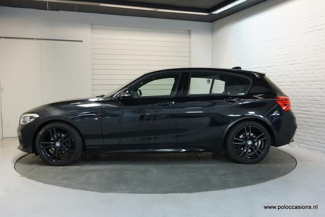 BMW 1-SERIE 118i Automaat | M-Pakket | Carplay | Alcantara | Dealerauto