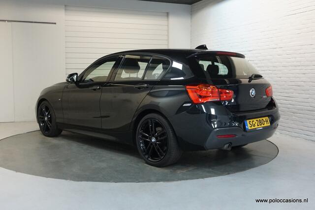 BMW 1-SERIE 118i Automaat | M-Pakket | Carplay | Alcantara | Dealerauto