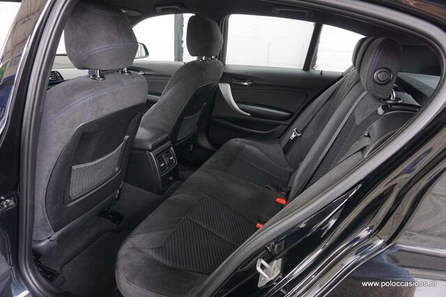 BMW 1-SERIE 118i Automaat | M-Pakket | Carplay | Alcantara | Dealerauto