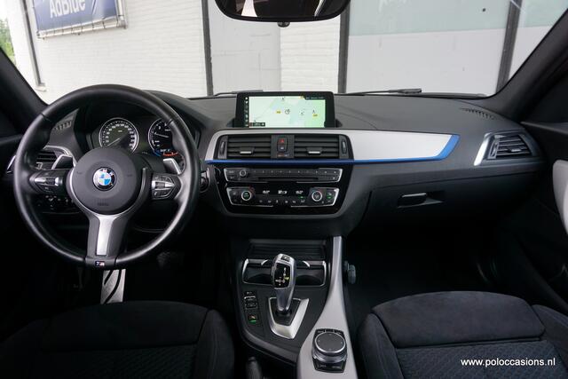 BMW 1-SERIE 118i Automaat | M-Pakket | Carplay | Alcantara | Dealerauto
