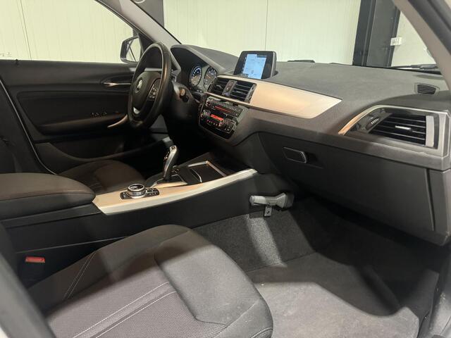 BMW 1-SERIE 118i Executive Aut. | navi | climate-control | led |