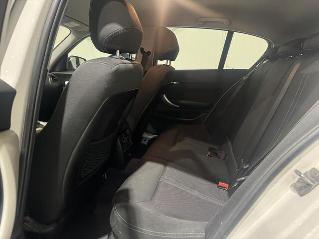 BMW 1-SERIE 118i Executive Aut. | navi | climate-control | led |