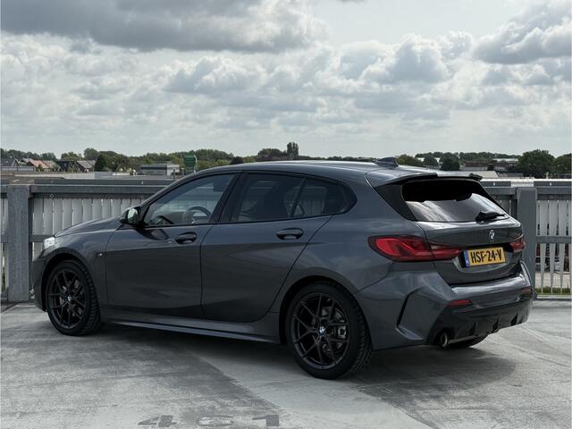 BMW 1-SERIE 118i High M-sport | Pano | Kuipstoelen | Virtual Cockpit