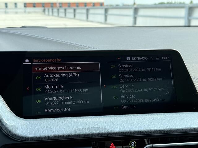 BMW 1-SERIE 118i High M-sport | Pano | Kuipstoelen | Virtual Cockpit