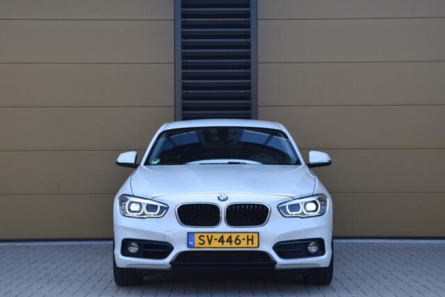 BMW 1-SERIE 118i Executive * Sportline * LED * Trekhaak * Sportstoelen *