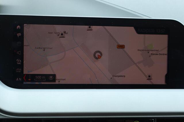 BMW 1-SERIE 118i Executive Edition Navigatie, Cruise control, Climate control, Stoelverwarming, Lichtmetalen wielen